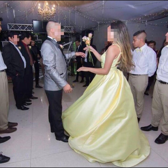 Yellow Elegant dress for prom, Quinceañera